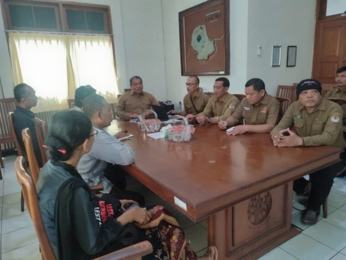 tc3n0dkmv9rmy0cvj7js8hen94